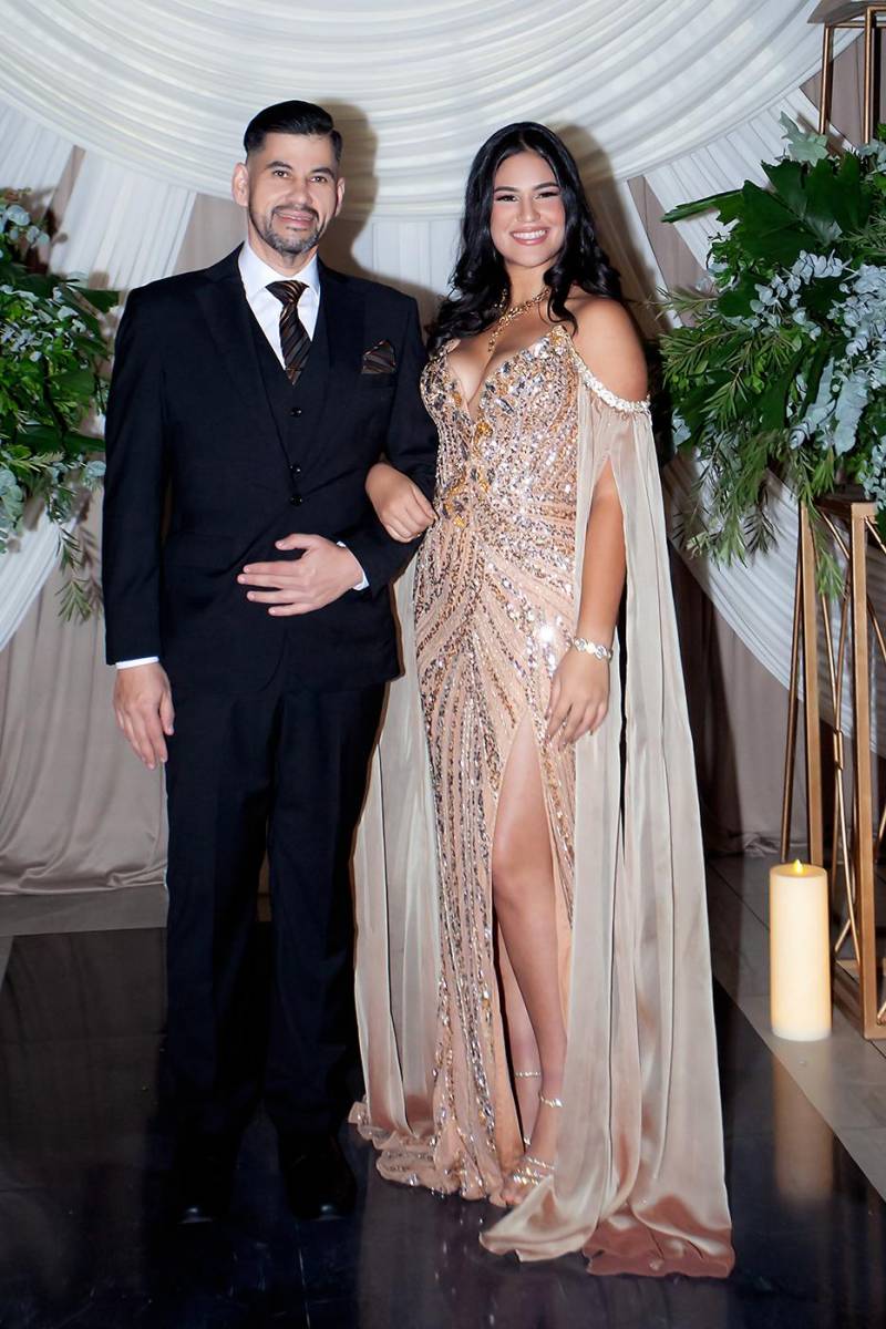 Alejandra Gabriela Valdiviezo Posas con su padre Pariz Orlando Valdiviezo
