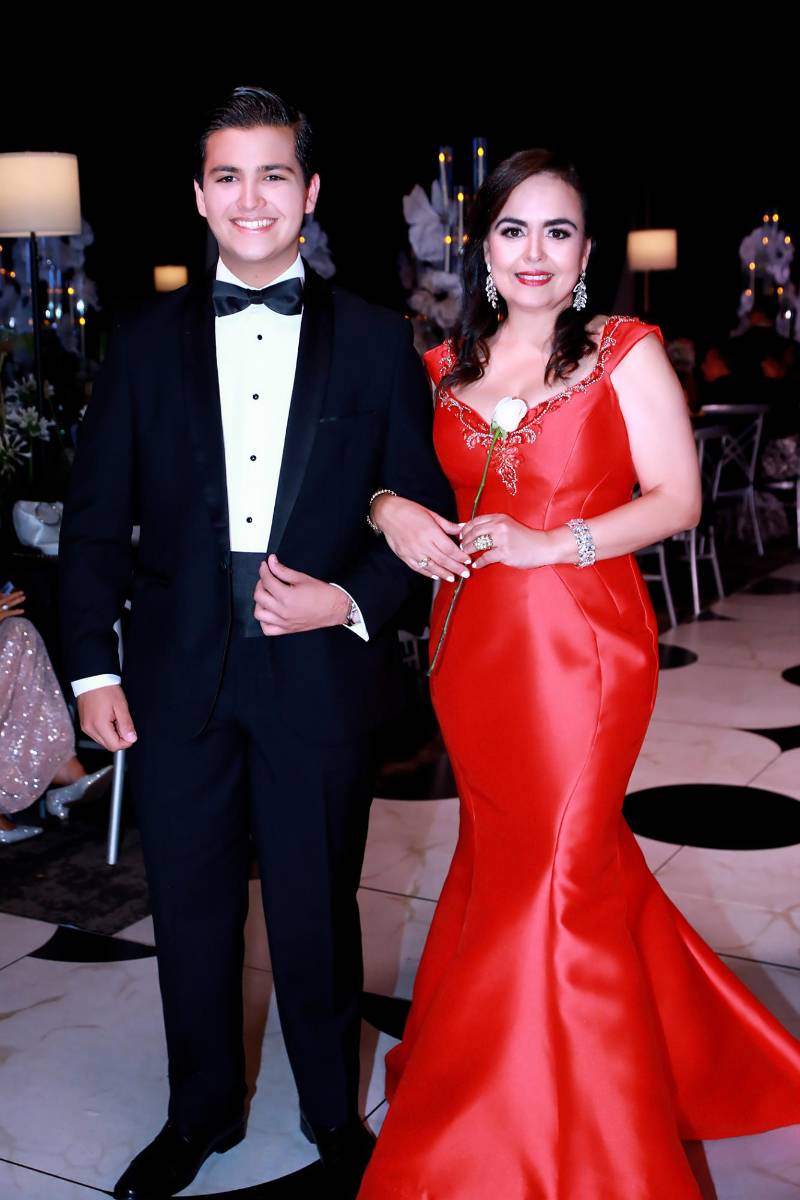 Marco Rodas y su madre Melissa Silva. 