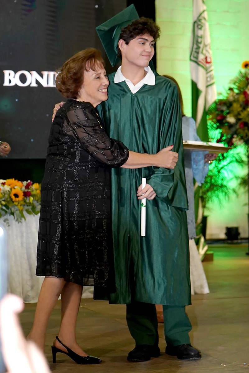 Graduación de los seniors 2024 de Elvel School