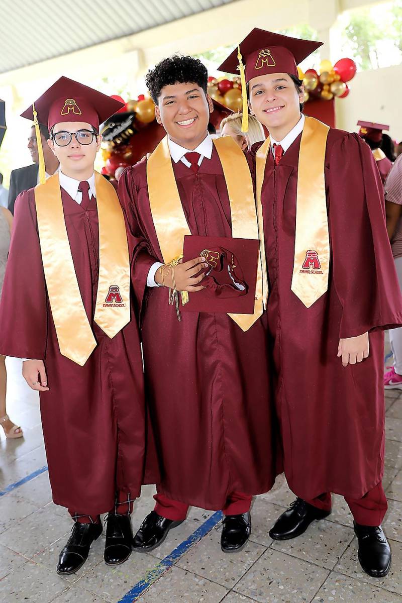 Graduación 2024 de Mayan School