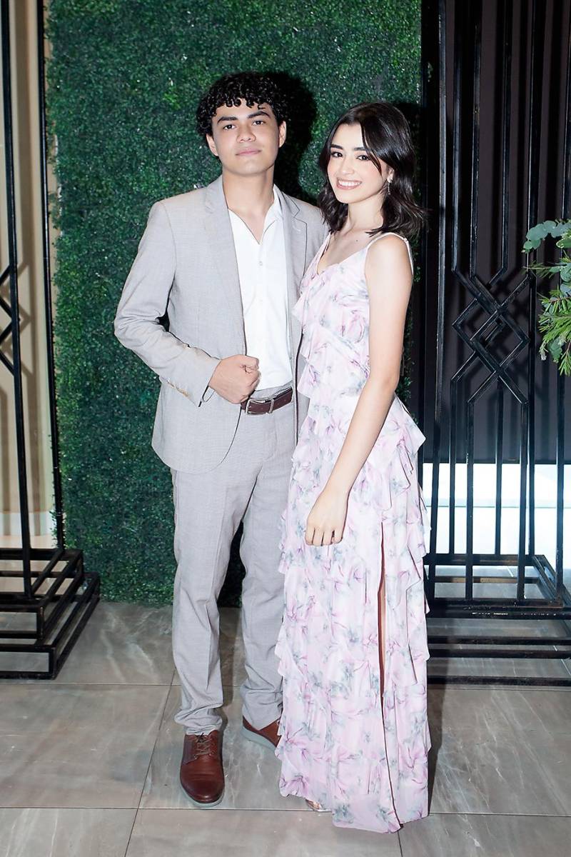 Mario Burgos y Camila Hernández.