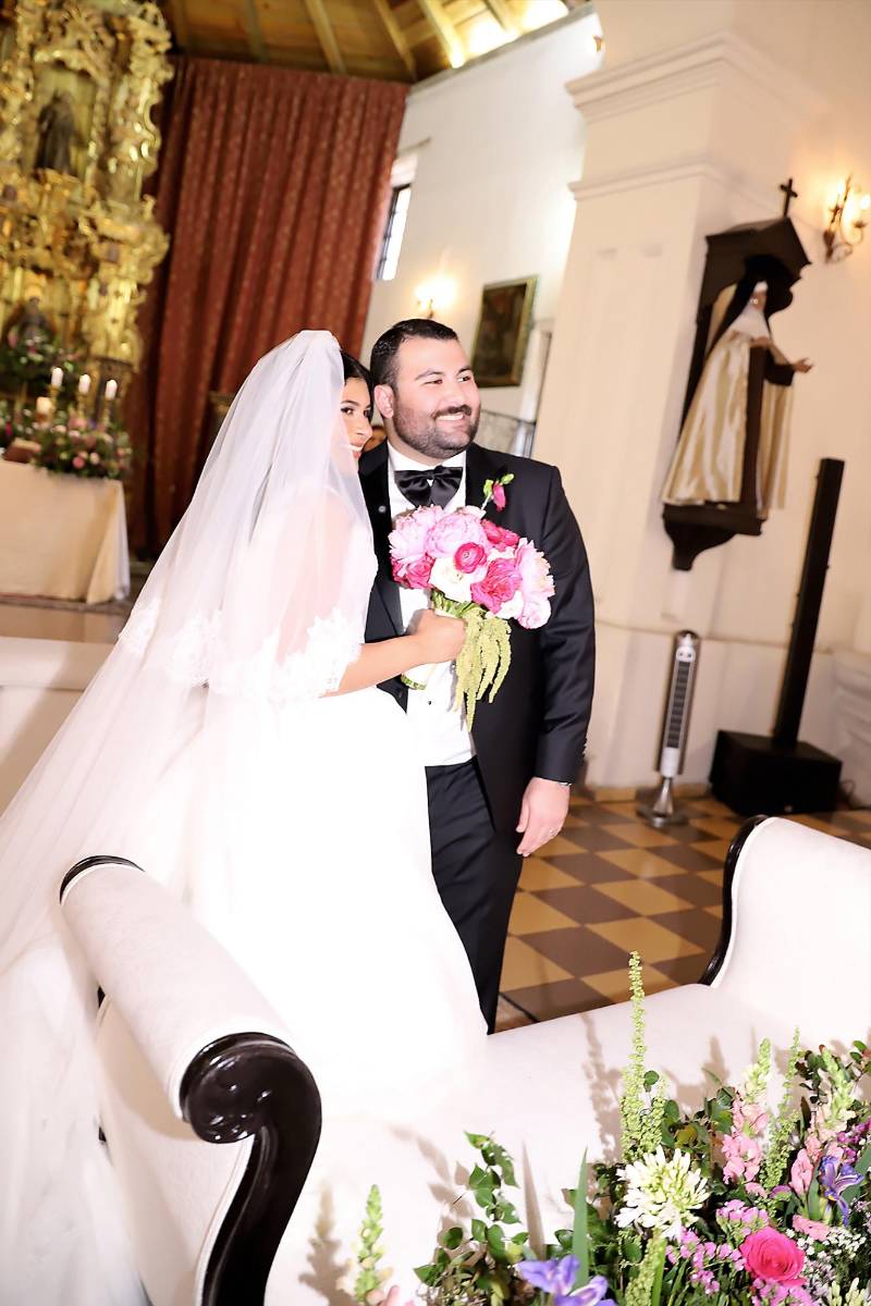 Así fue la boda eclesiástica de Ivana Lagos y Jacobo Waincier Canahuati