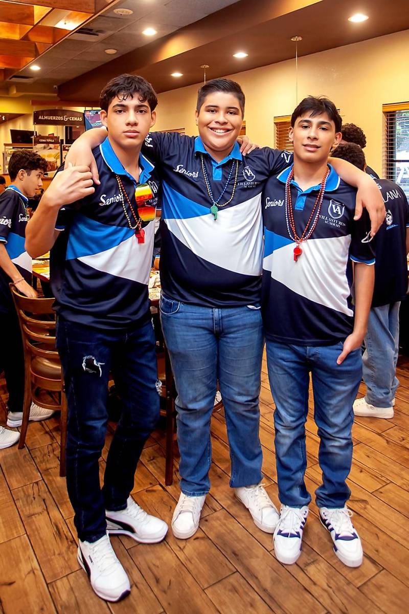  Kenneth Barahona, Jared Guifarro y José Wilson.