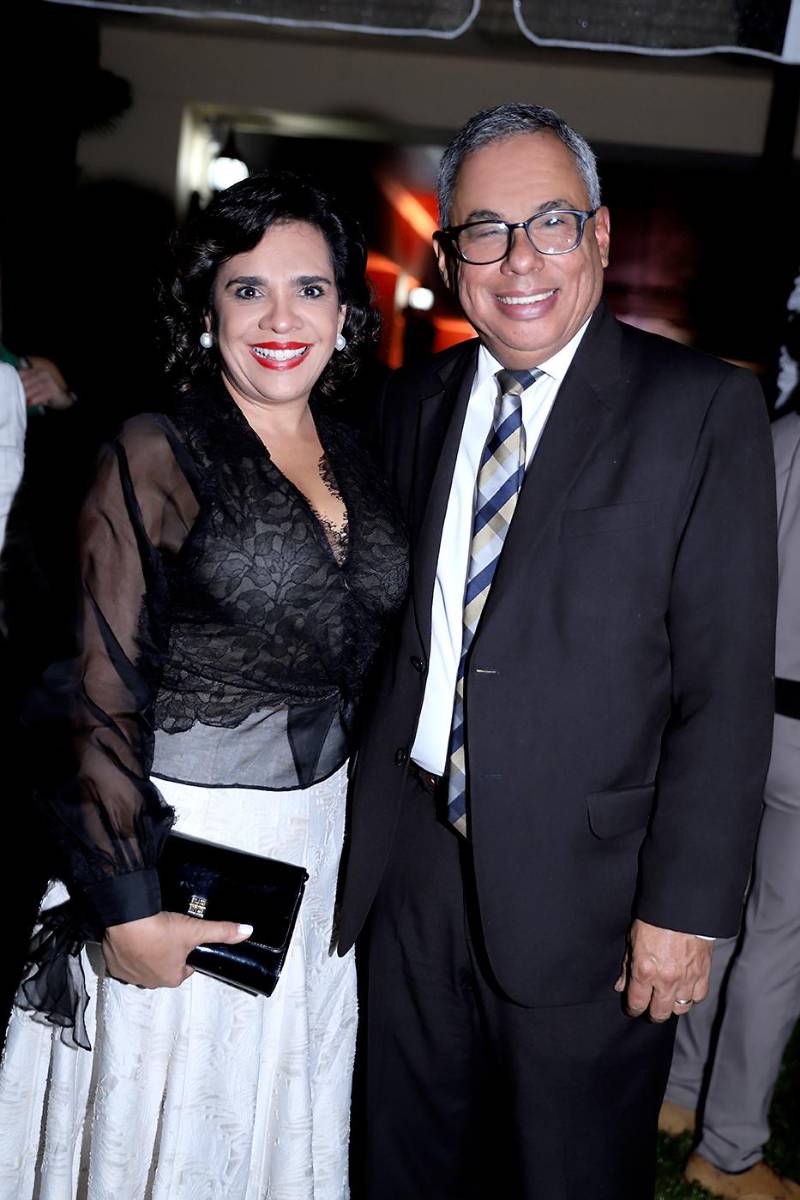 Pili Luna y Julio Raudales,