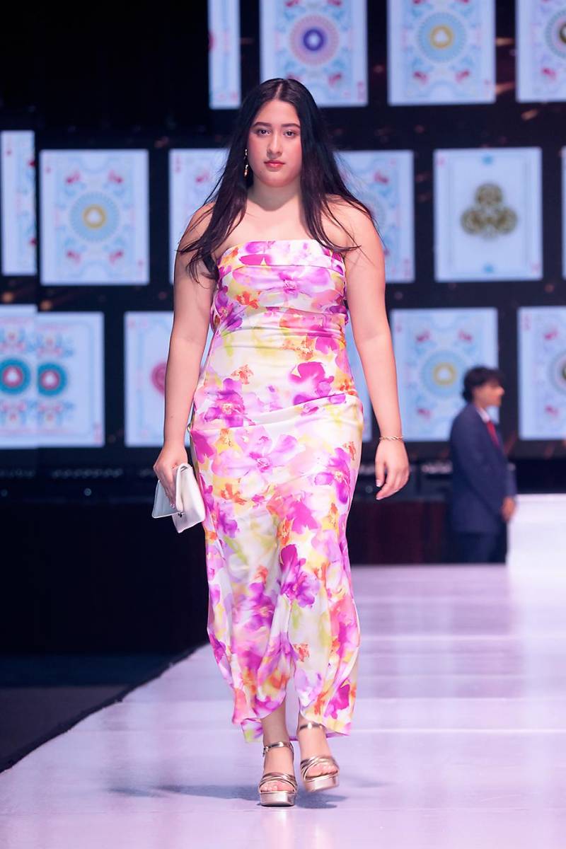 Senior Fashion Show “Ace of Style” de la Escuela Internacional Sampedrana 2025