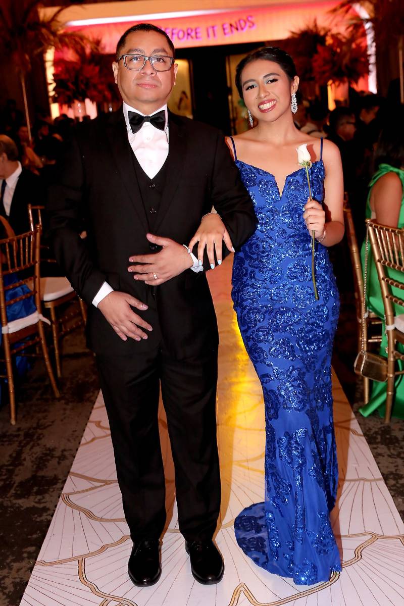 Jiuliana Hernandez y su padre Nesth Hernández. 