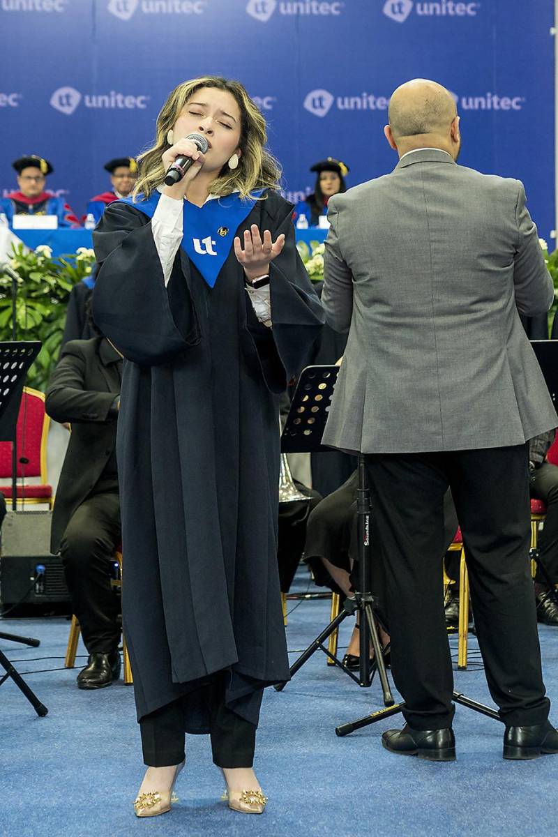 UNITEC SPS celebra la graduación de nuevos talentos y agentes de cambio