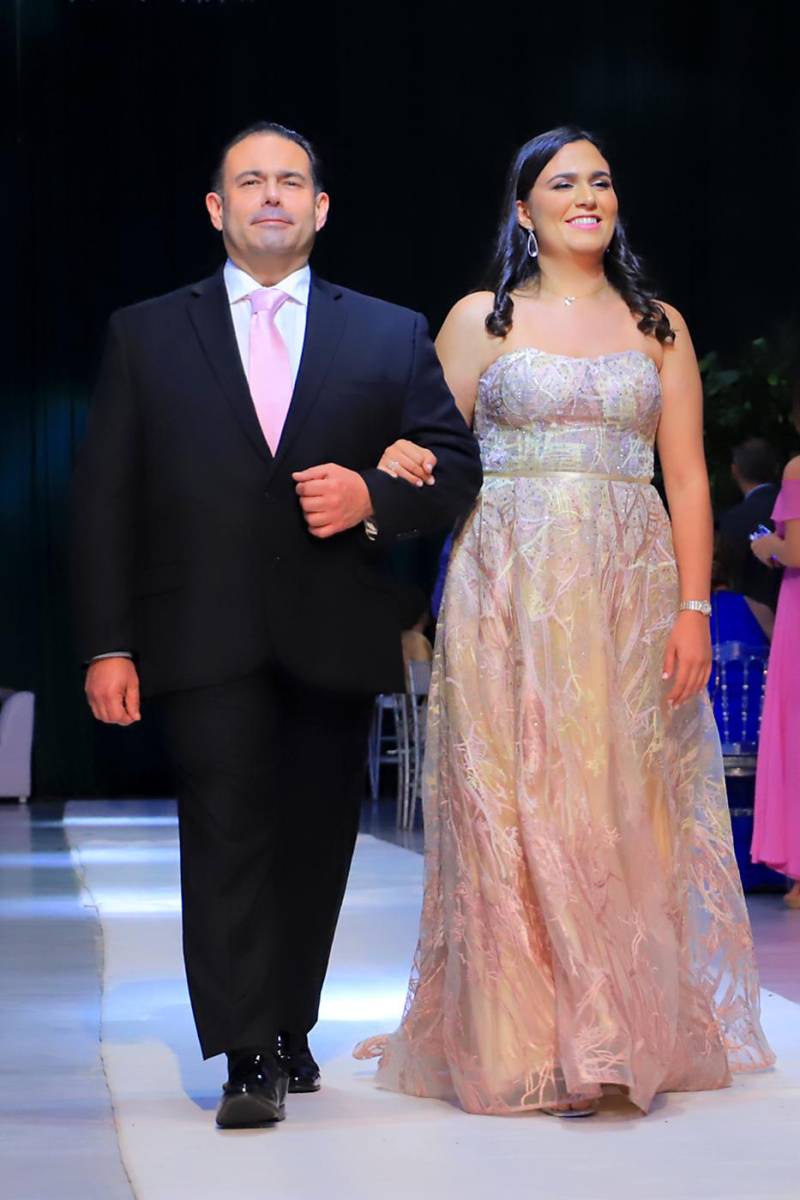 Rodolfo y Andrea Isabel Handal.