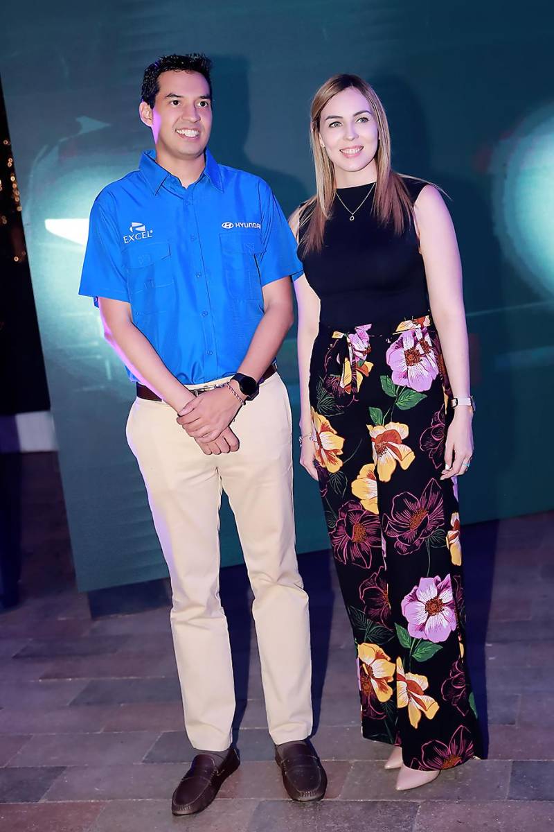 Hugo Flores y Evelyn Tábora.