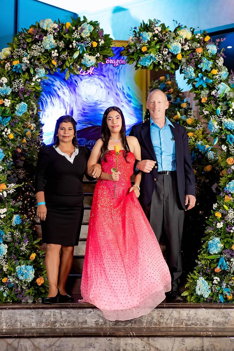 Sonia Erazo, Emily Laínez y Jesús García.