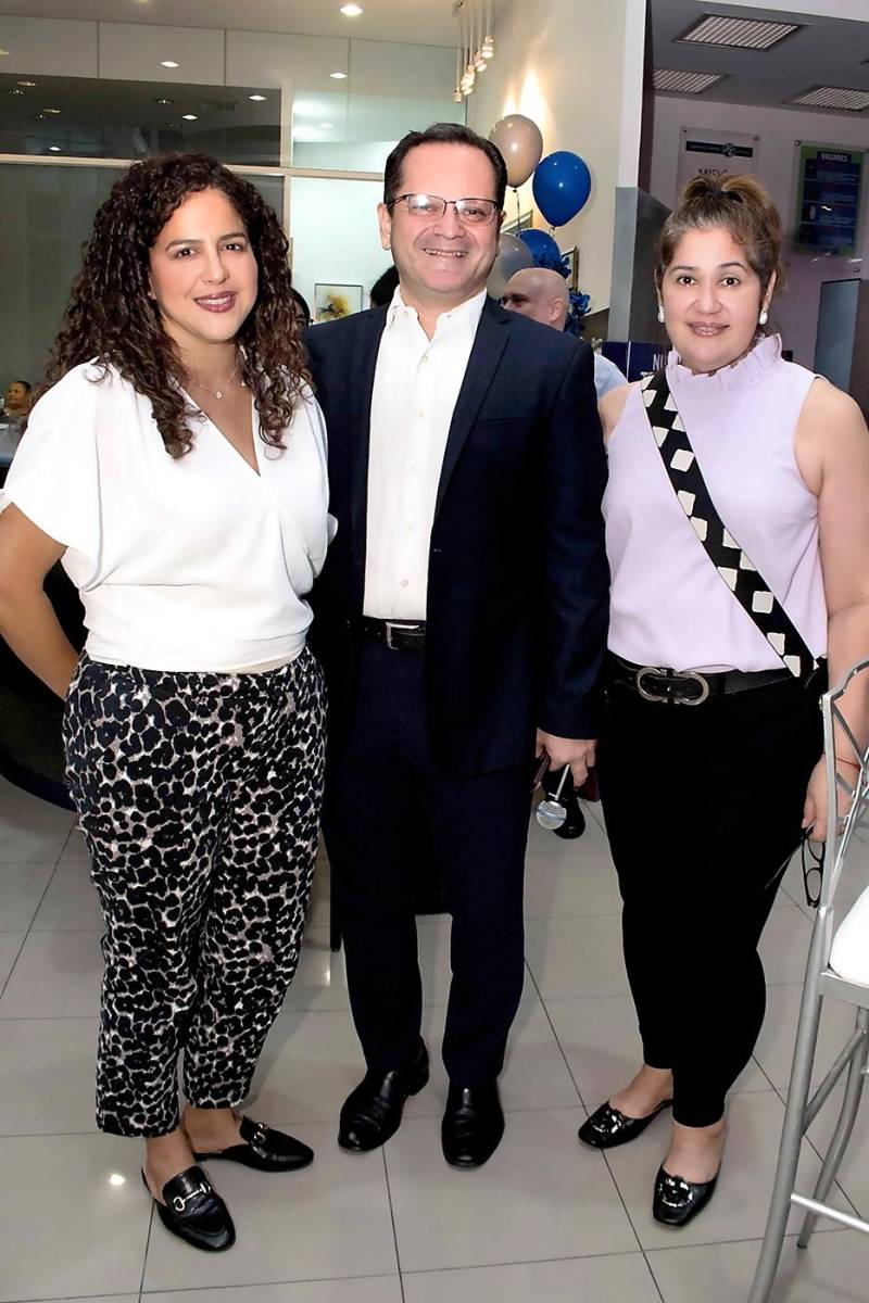 Doris Peña-Rivera, Enrique Zaldivar e Isabel Sabillón-Díaz