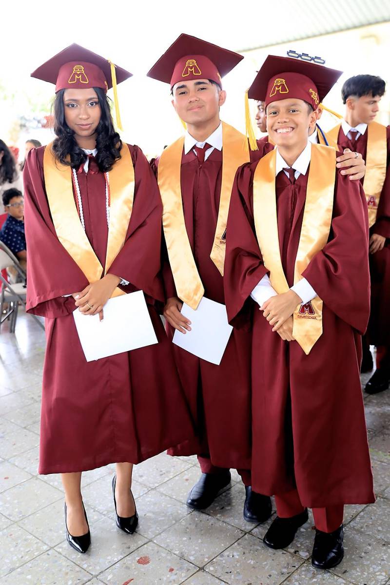 Nataly Hiza, José Cáceres y Jorge Euceda.