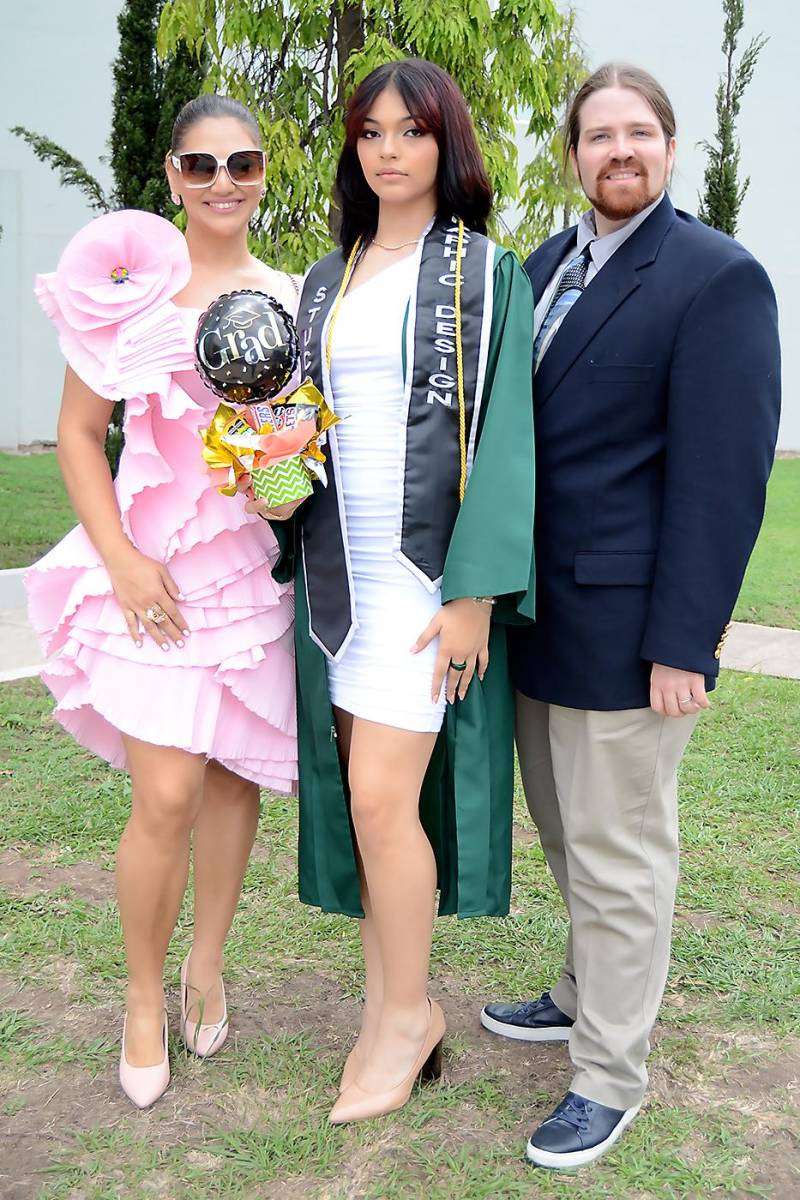 Graduación 2024 de DelCampo School