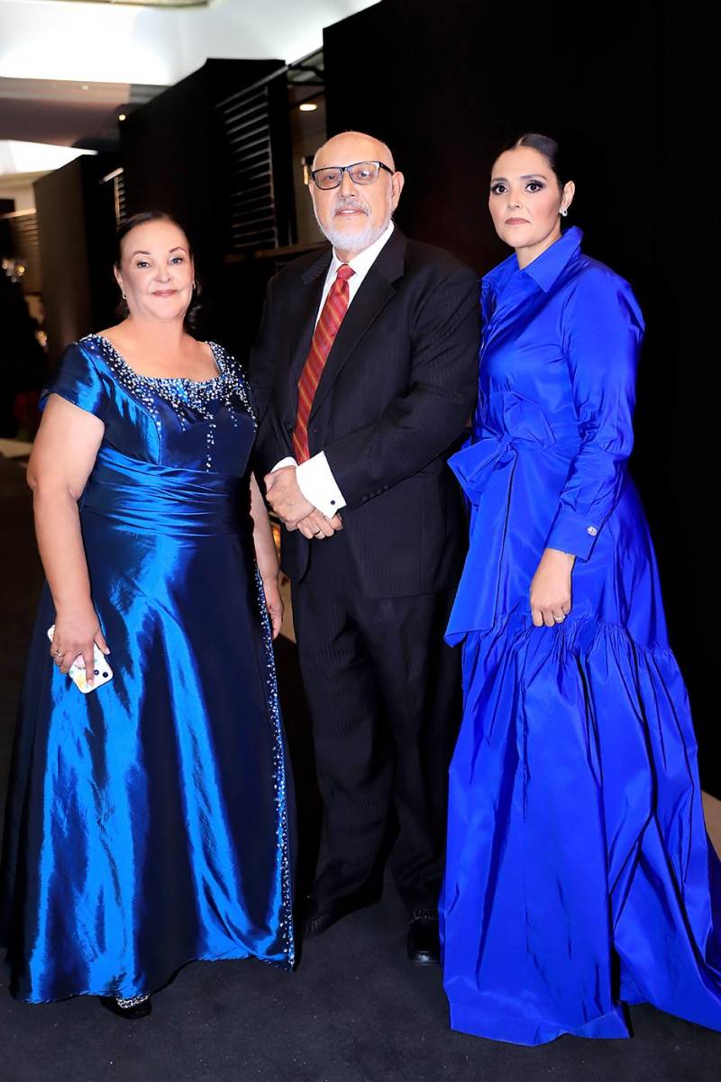 Invitados a la prom 2025 de DelCampo School