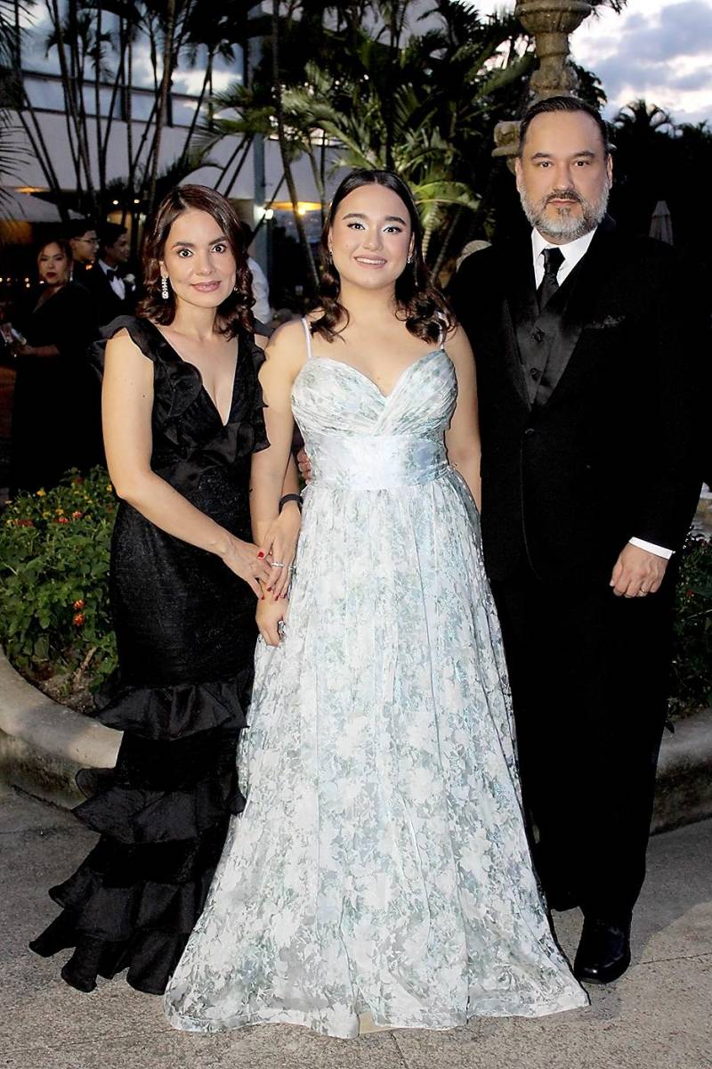 Fiesta de la prom 2024 de la International School of Tegucigalpa