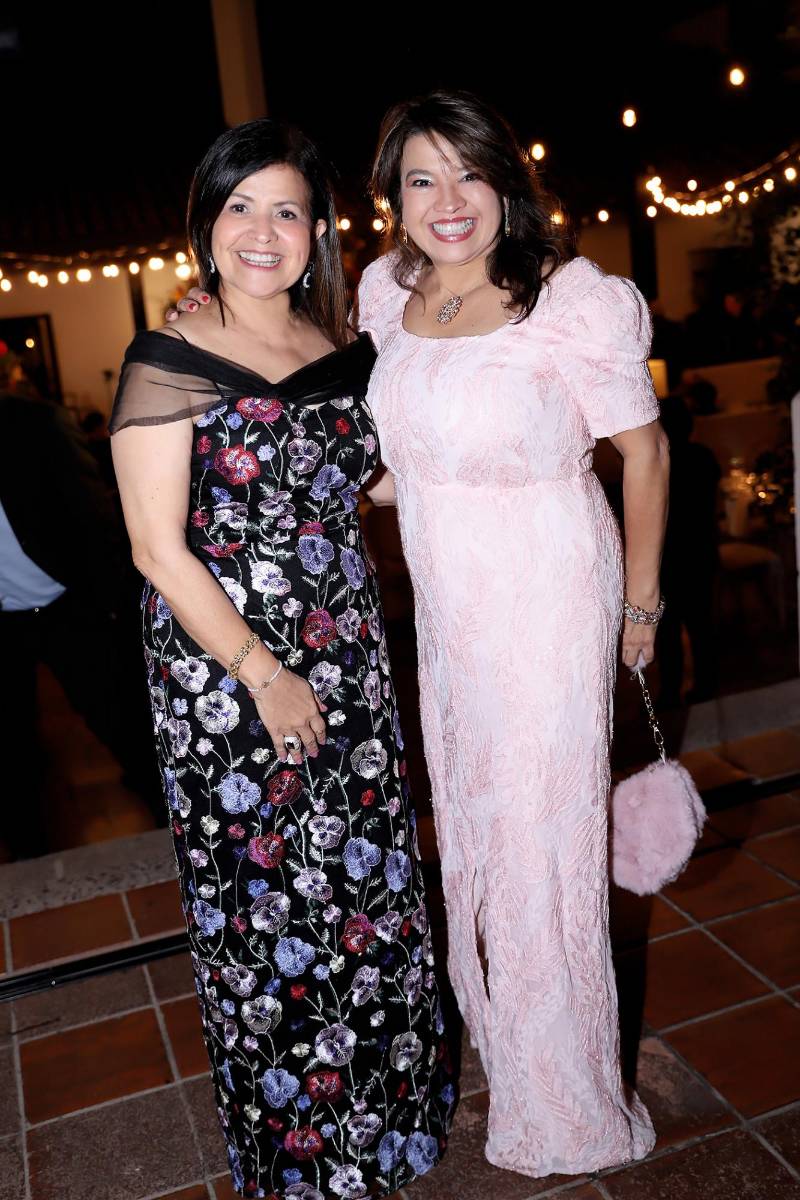 Nubia de Zuñiga y Caria Flores