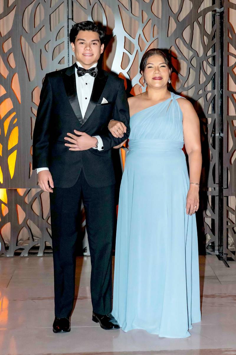 Desfile padres e hijos de la prom 2026 de la Escuela Santa María del Valle