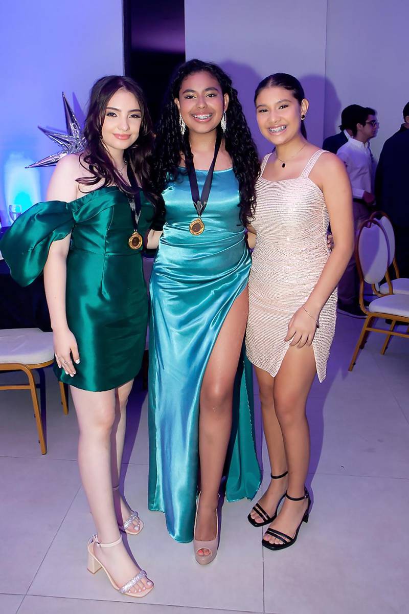  Daniela Altamirano, Génesis Ramos y Abigail Torres