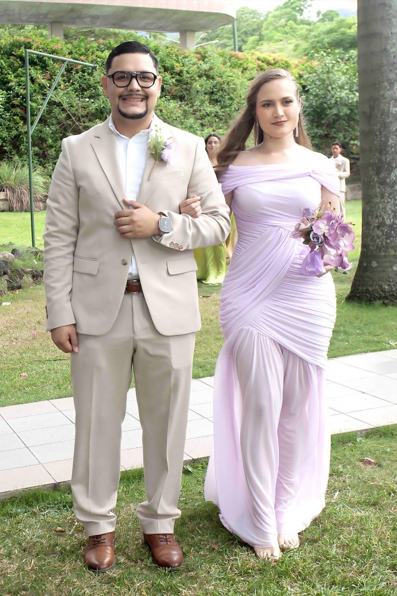 Angelo Cerrato y Karol Sosa. 