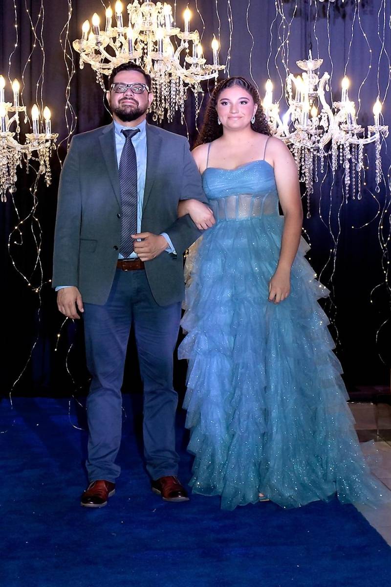 Milo Paz y su hija Rebeca Alexandra Paz Fortín.