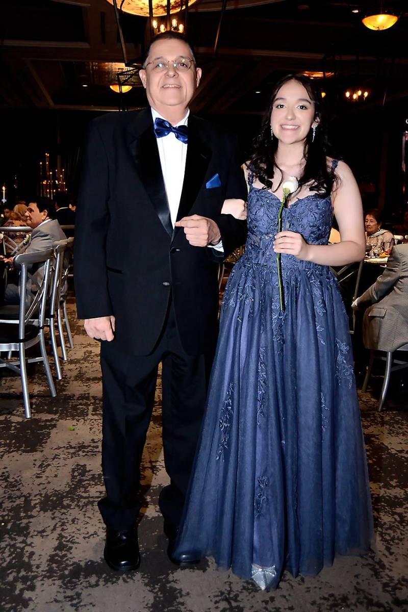 Carlos y Jennifer Posas.