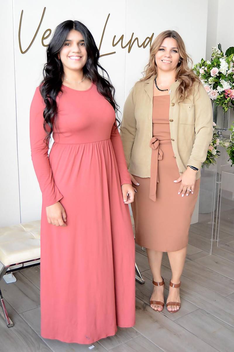 Marlena Flores y América Canales