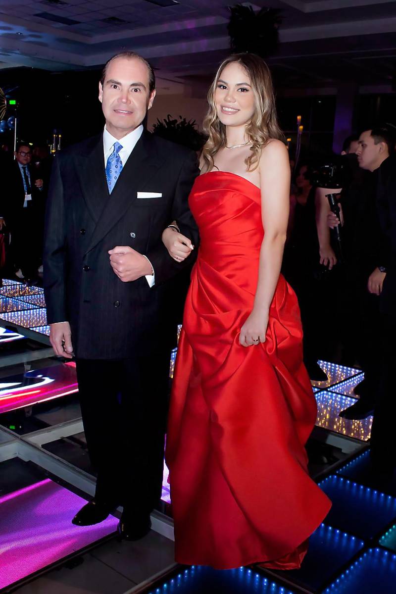 Julio Fernández y su hija Julieta Fernández.