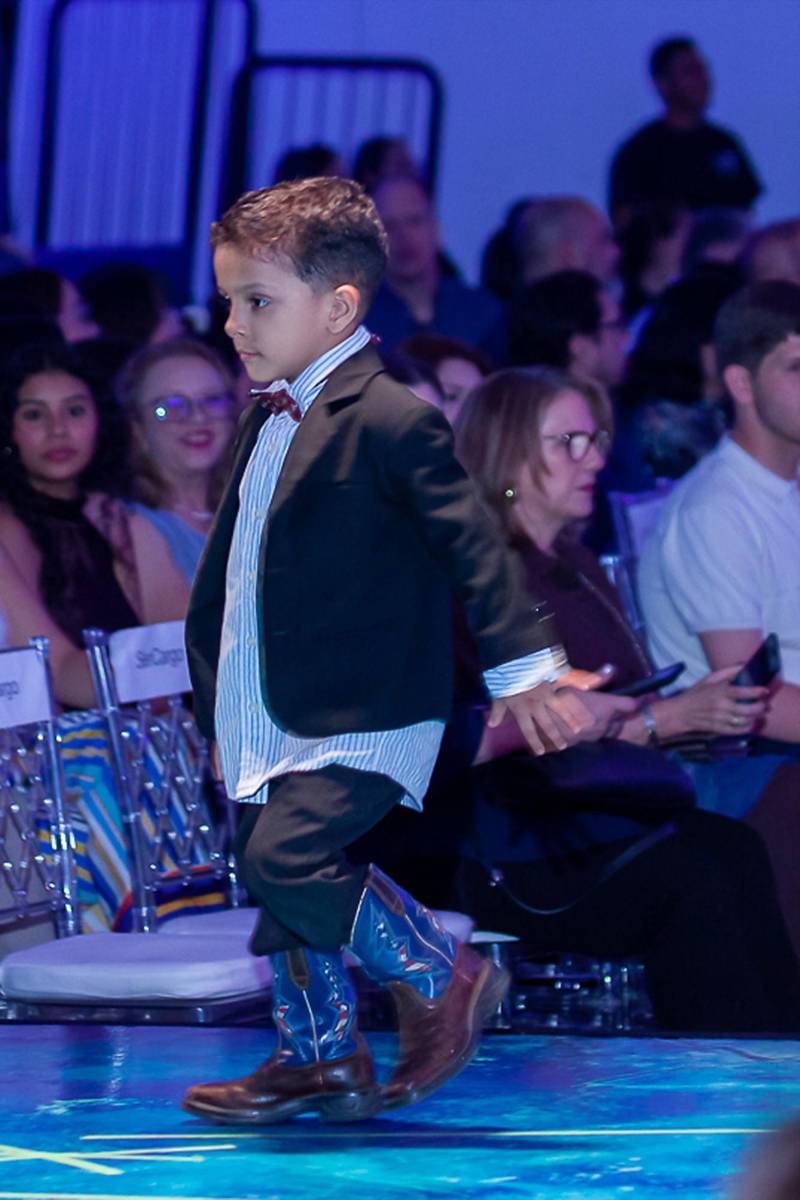 Senior Fashion Show 2026 de la Escuela Internacional Sampedrana, parte 3