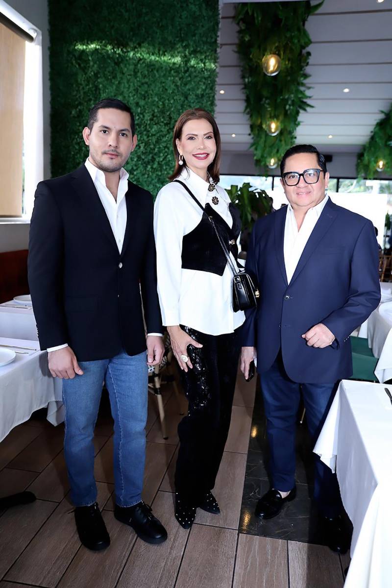 Ariel Flores, Cecilia Berdet y Miguel Chong. Ariel Flores, Cecilia Berdet y Miguel Chong.