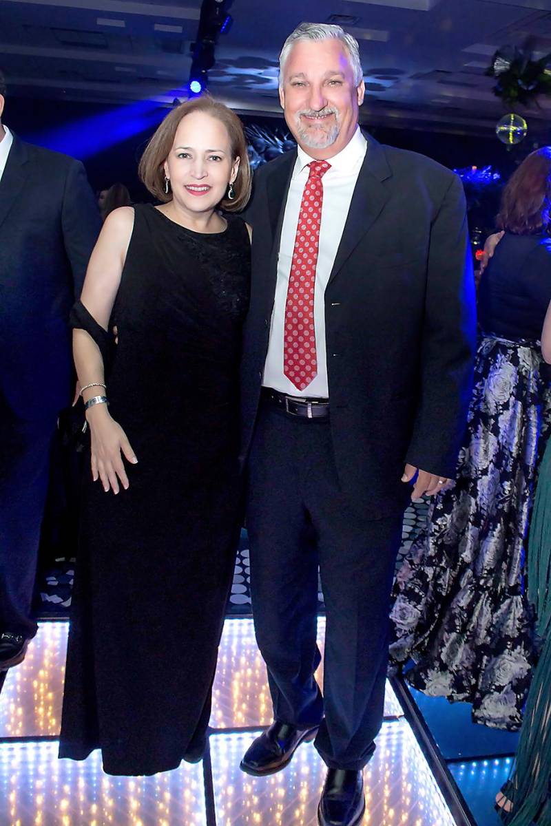 Alexa Foglia y David Lardizabal.