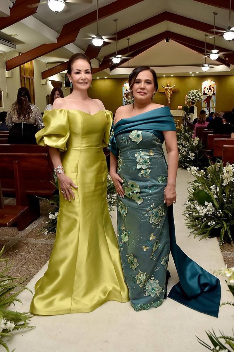 Mayda Ayestas y Karla Cerrato de Gallardo