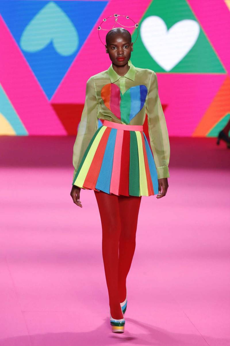 Los lunares protagonista de la colección de Agatha Ruiz de la Prada
