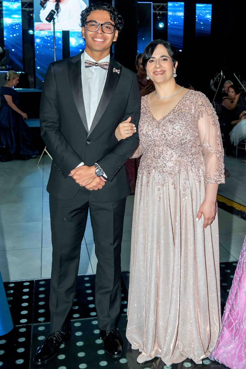 Desfile padres e hijos de la prom 2026 de la Escuela Santa María del Valle