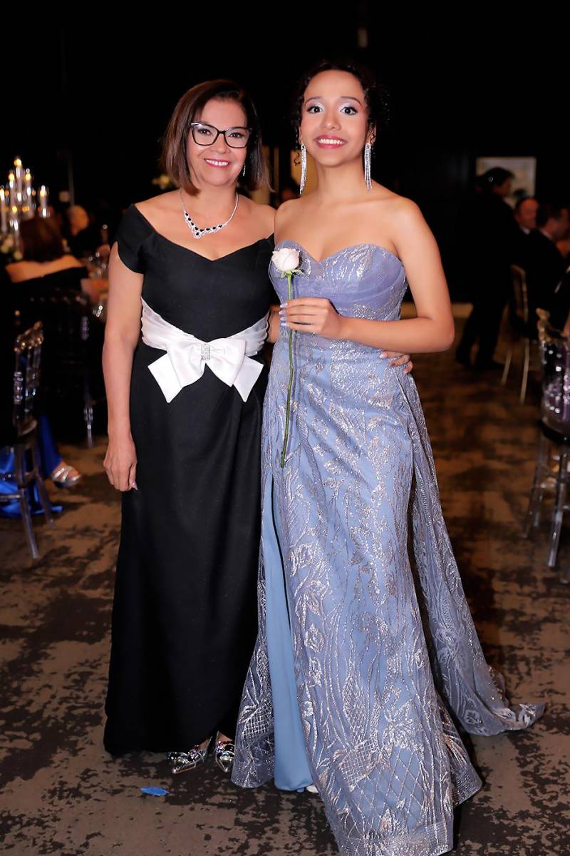 Milly Francisco y Dixcia Tejada.