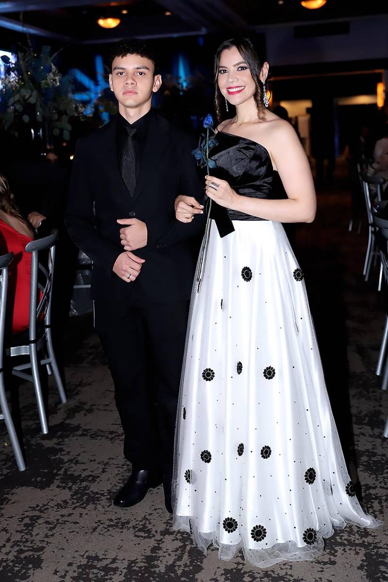 José Montoya y Christy Solorzano.