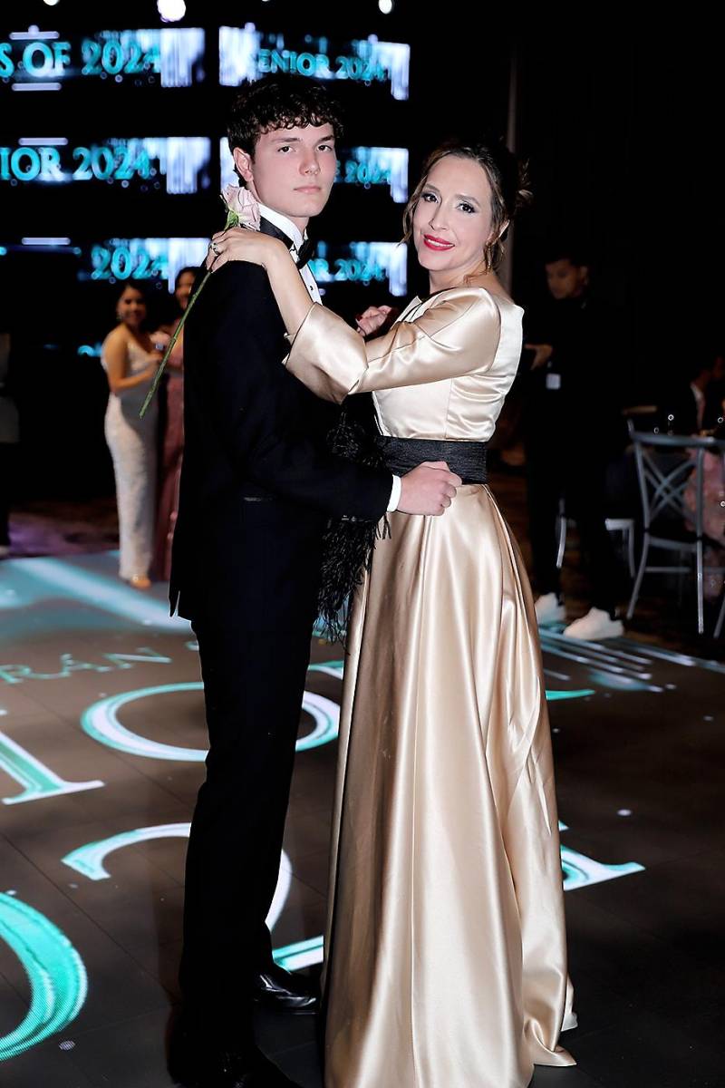 Fiesta de la prom 2024 de Antares y Aldebarán