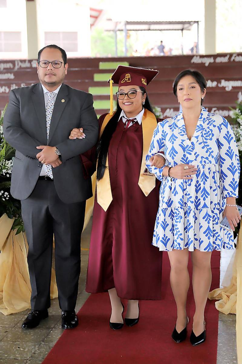 Graduación 2024 de Mayan School