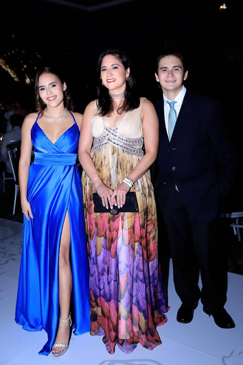 Invitados a la prom 2025 de la Escuela Americana de Tegucigalpa