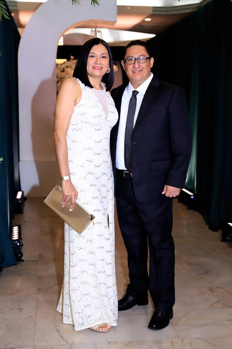 Fiesta de la prom 2025 de la Academia Los Pinares