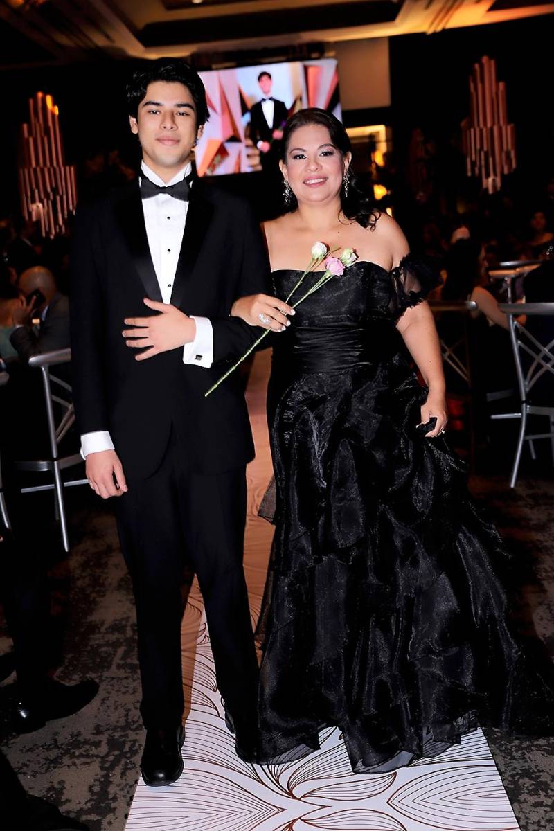 Abraham Zarruk y Yadira Cálix.