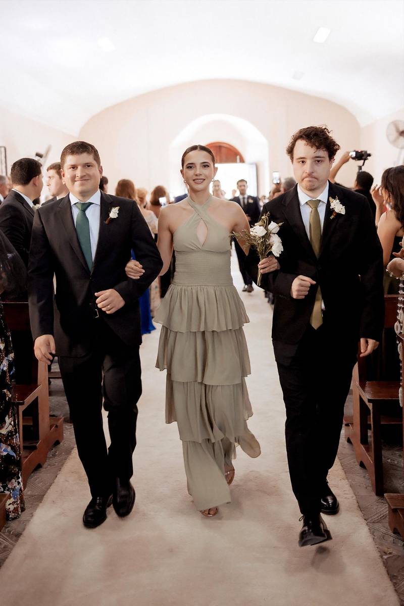 Asi se vivió la boda eclesiástica de Johannes Múller y Ruth Panayotti