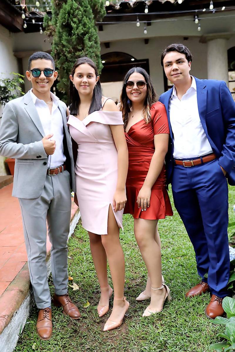 Jonathan Mendoza, Ana Pino, Laura Silva y Rafael Bustillo