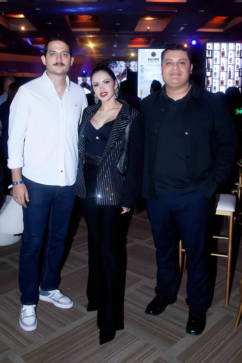 Daniel Miles, María Eugenia Sáenz y Andrée Martínez.