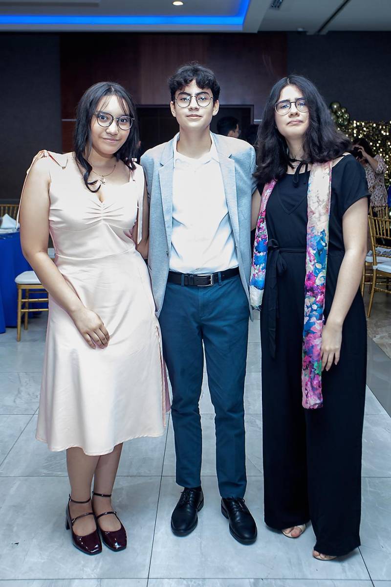 Hanna Mejía, Daniel García y Camila Díaz.