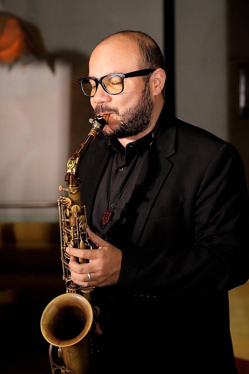 Héctor Soto.