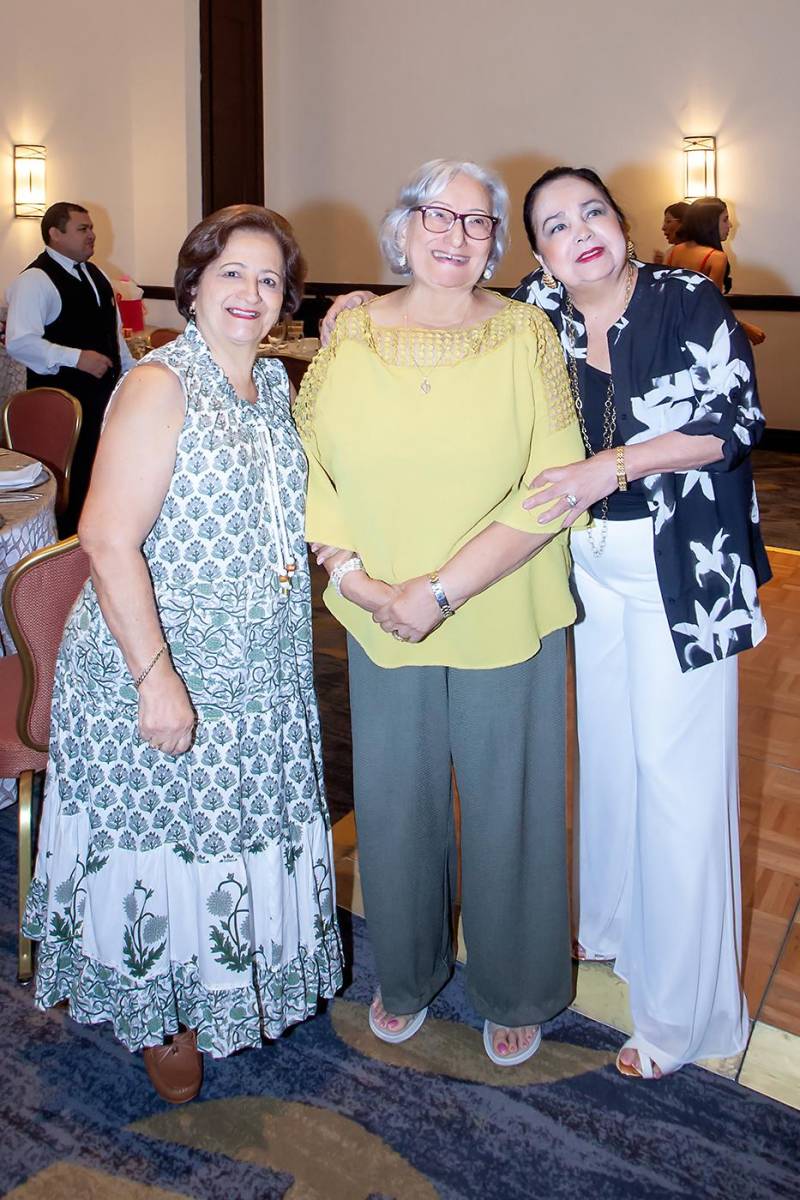 Mary Handal, Leyla Larach y María Eugenia Abufele.