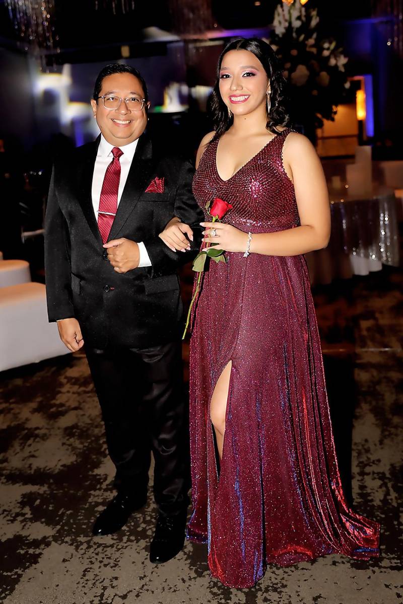 Luis Castellanos con su hija Nathaly 