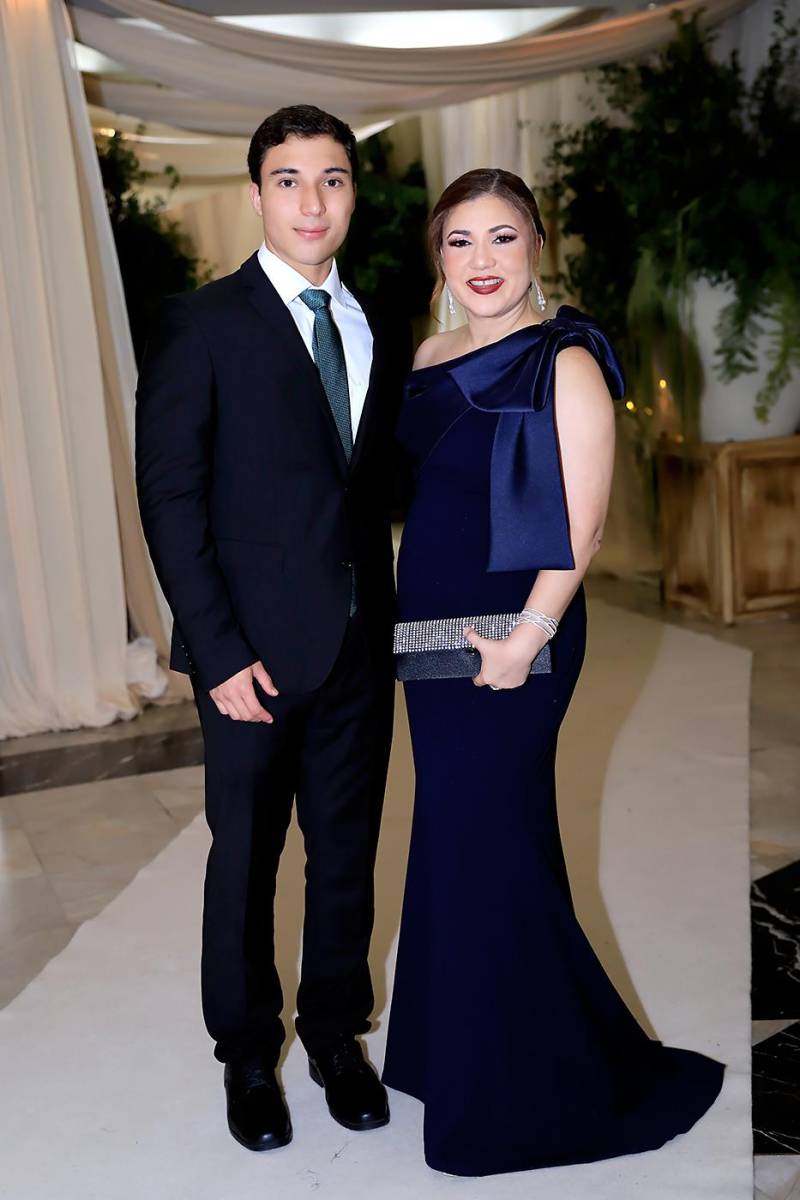 Invitados de la prom 2025 de La Estancia School