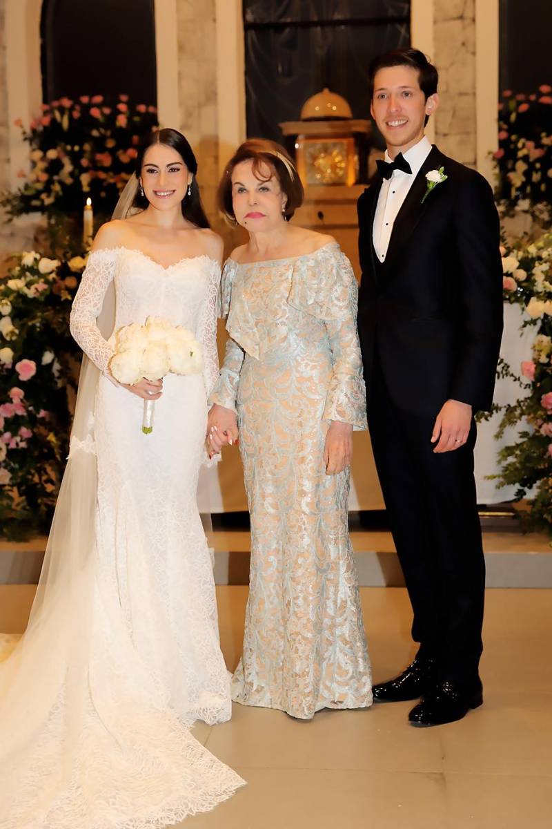 Los novios con Noly Kafati 