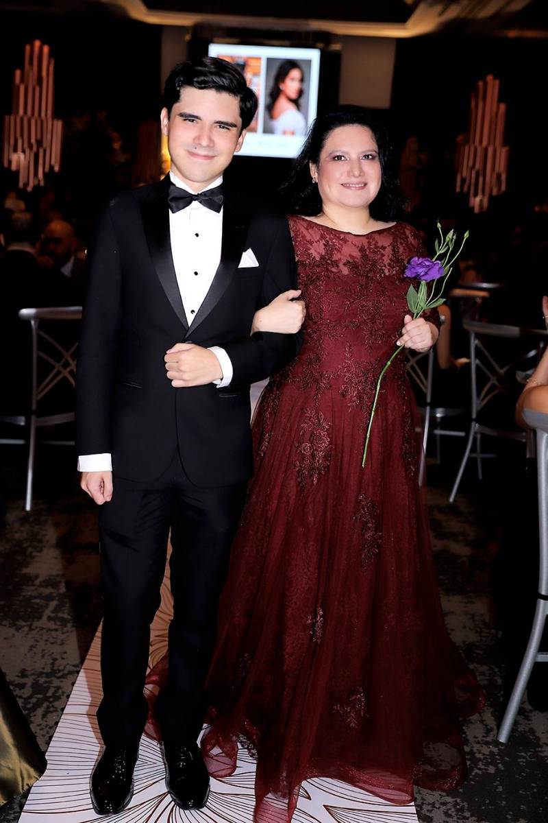 Diego Fernández y Sara Arita.